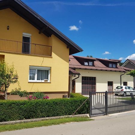 Apartman Diva Otočac Esterno foto