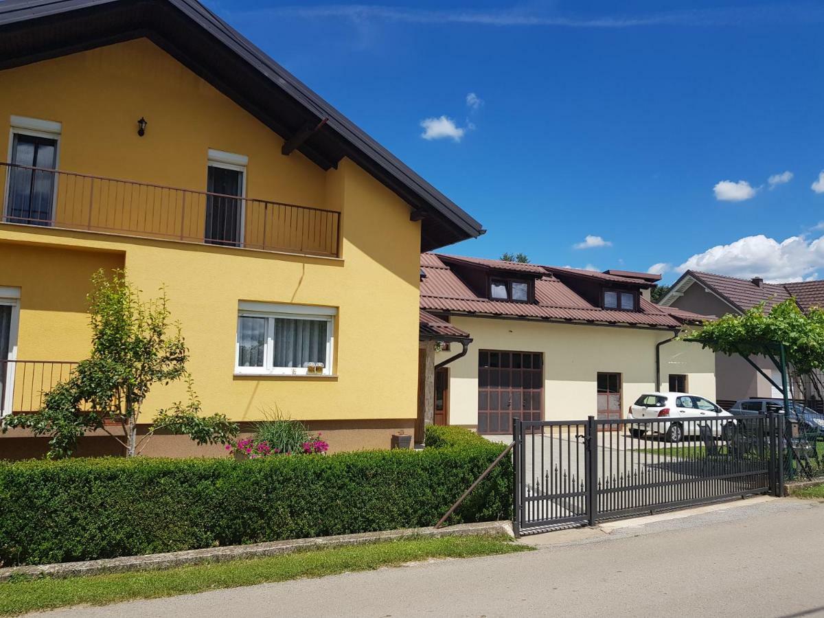 Apartman Diva Otočac Esterno foto