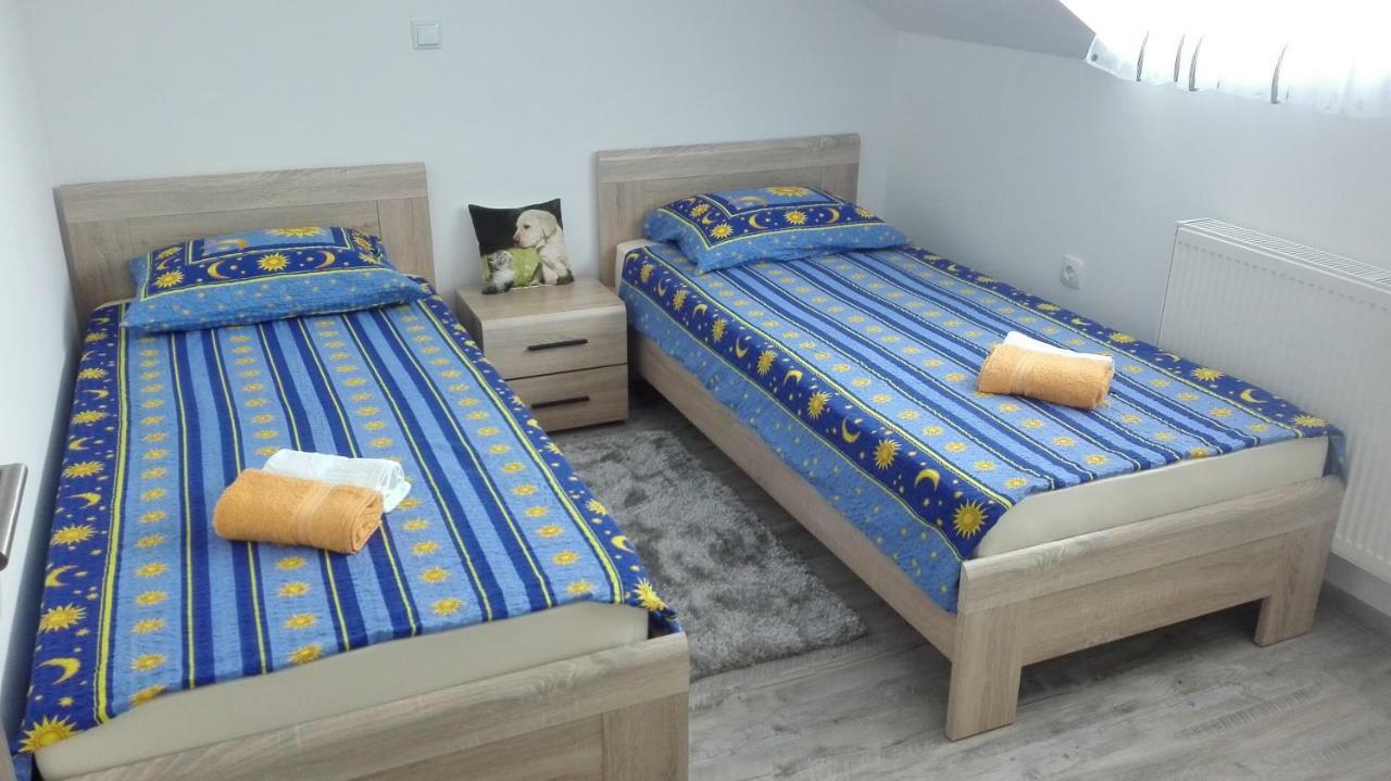 Apartman Diva Otočac Esterno foto
