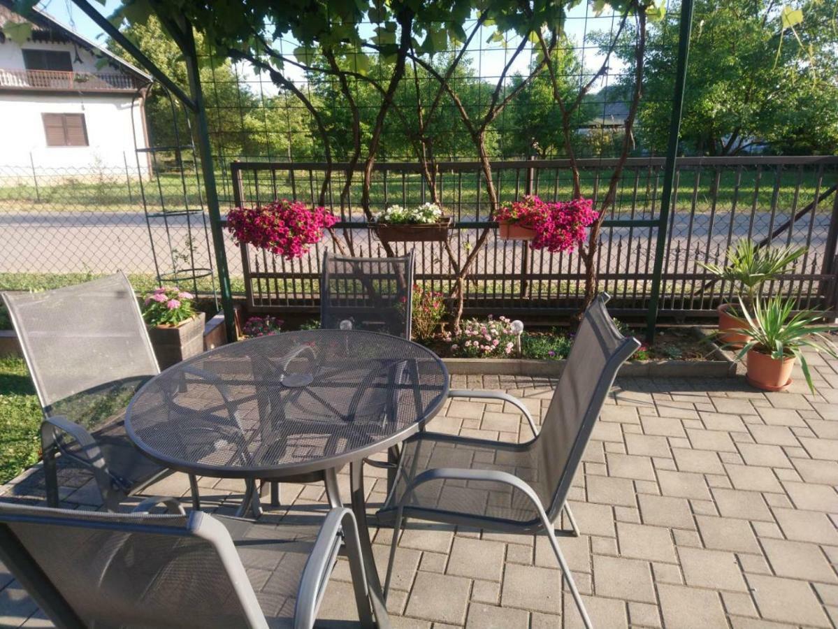 Apartman Diva Otočac Esterno foto
